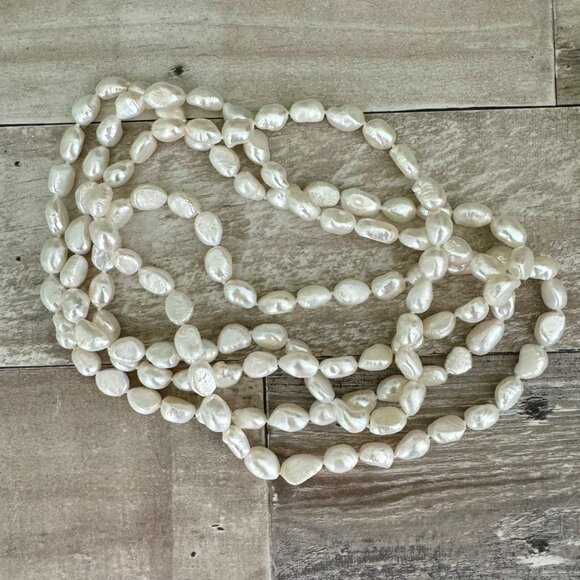 NWOT Splendid Pearls 64" Necklace - Picture 2 of 2
